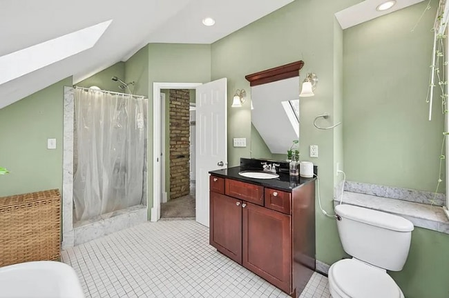 Photo - 3610 Dupont Ave N