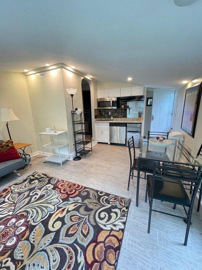 Photo - 2971 S River Rd Unit PARIS