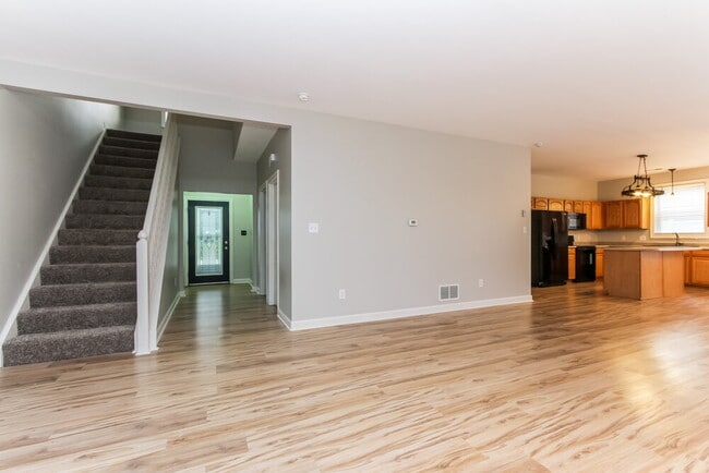 Photo - 9718 Rhodes Ln