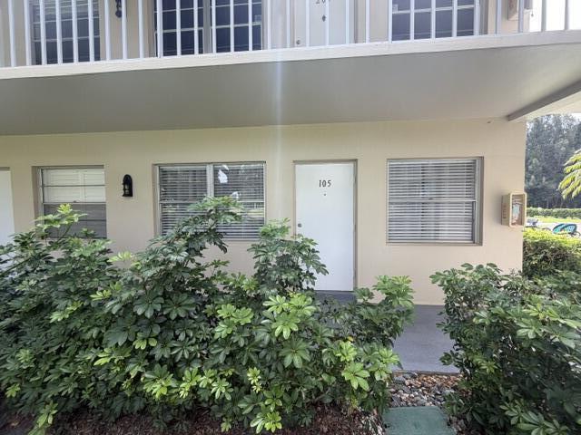 16 Vista Palm Ln Unit 105