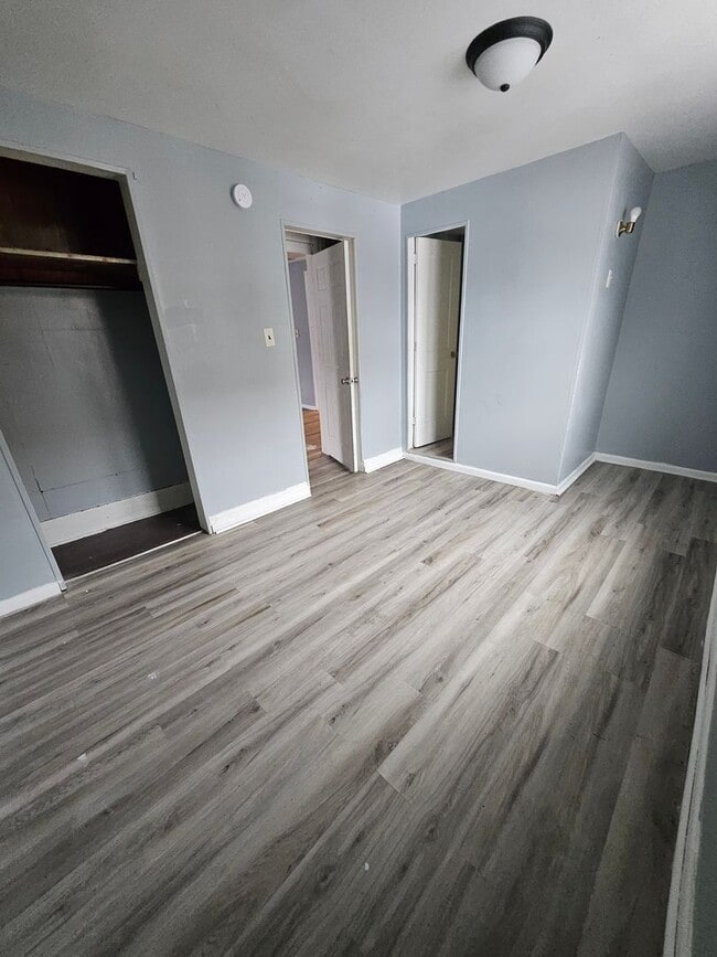 Photo - Upper 2 bedroom with gas included East Side