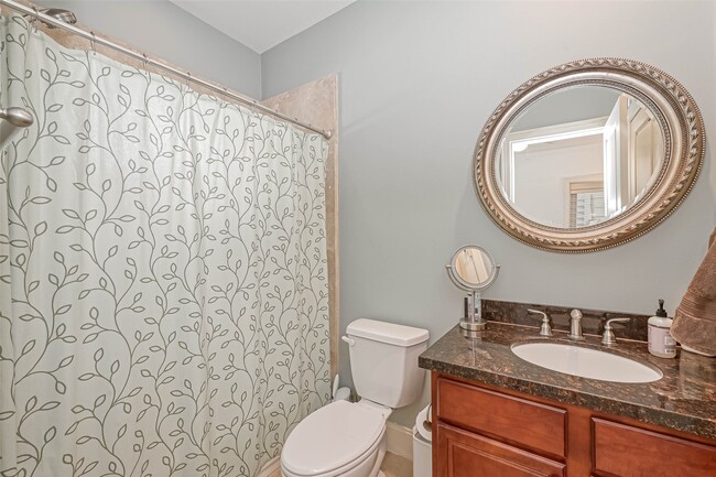 Photo - 1610 Ennis St