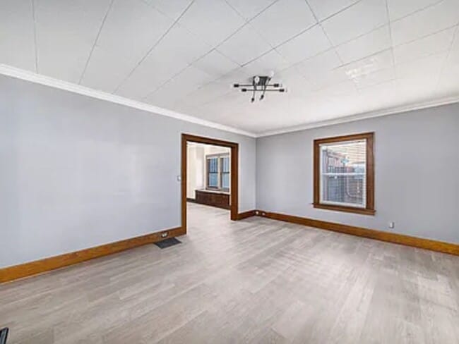Photo - 441 Forest St