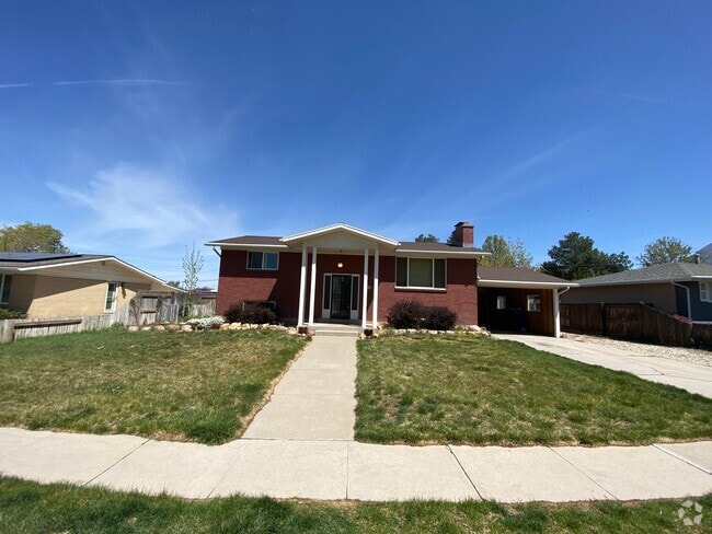 Building Photo - 1477 E 7320 S St Rental