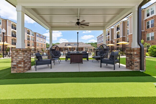 Photo - Comet North Raleigh