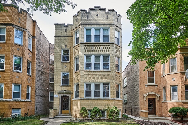 Building Photo - 6330 N Rockwell St Unit 1