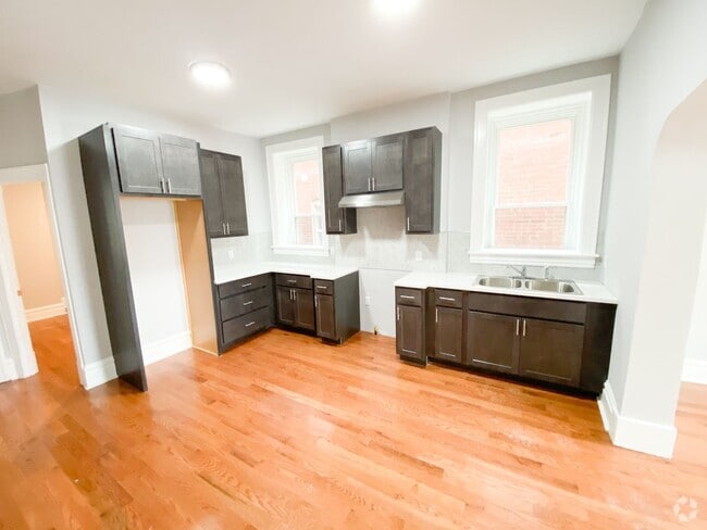 Building Photo - ALL ELECTRIC 2 Bed/1 Bath Apartment NEWLY ...