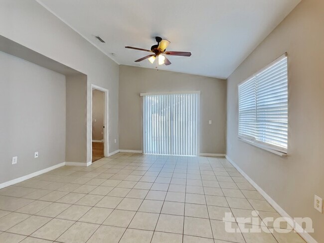 Photo - 3411 20th St W