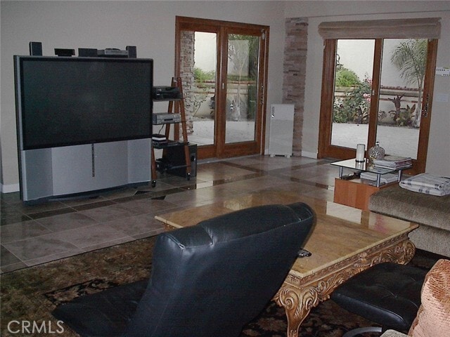 Photo - 2124 Glen Ivy Dr