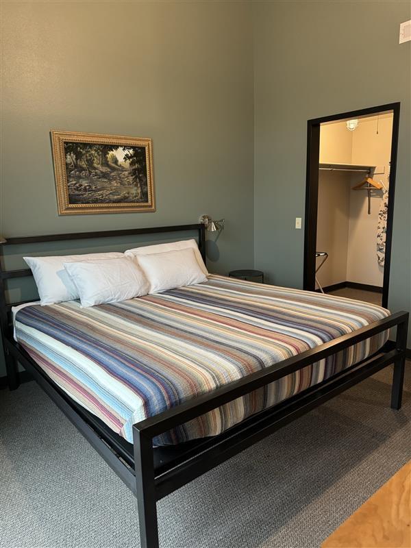 Merchant Flats on 8th - Utilities Included!