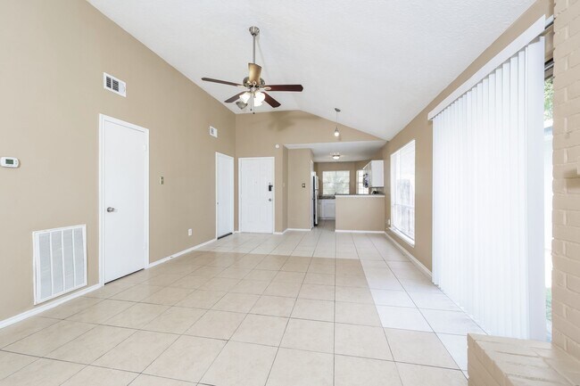 Photo - 11110 Grassyglen Dr