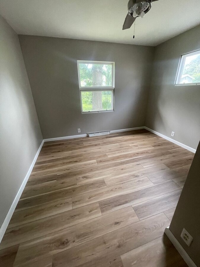 Photo - 3 bedroom, 1 bath home for rent in great location!