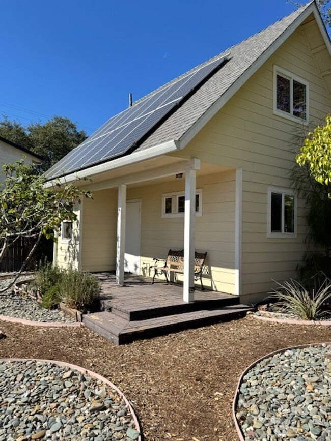 Photo - SHAS2352 Unidad STUDIO