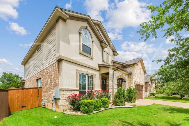 Photo - 240 Cross Timbers Dr