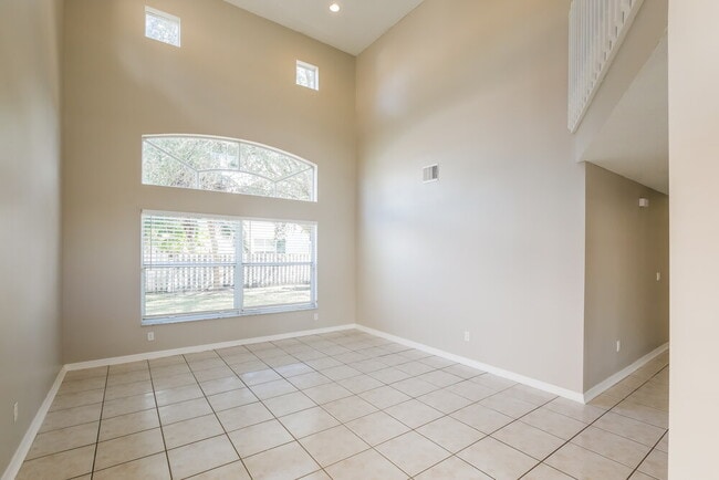 Photo - 333 SW 195th Ave