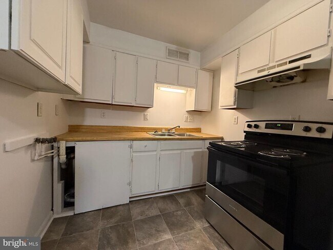 Photo - 2315 Oak Park Rd