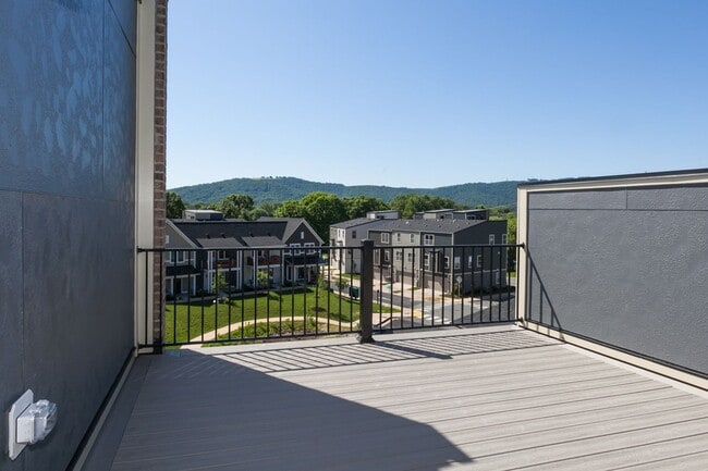 Photo - 209 Burnet St