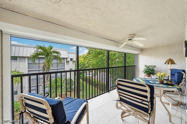 Building Photo - 788 Park Shore Dr Unit D30