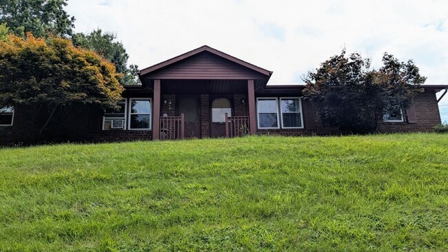Building Photo - 3626 Forestdale Ave SW Unit 3626 Rental