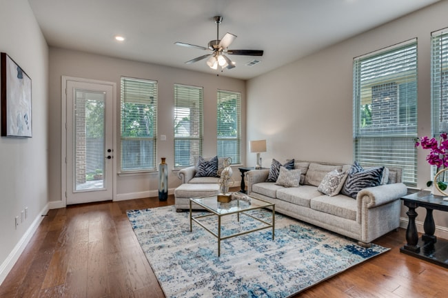 Photo - 1608 Grace Dr