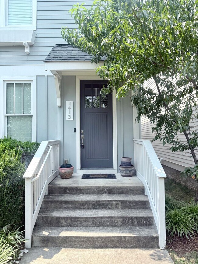 Photo - 3 bedroom/2.5 baths