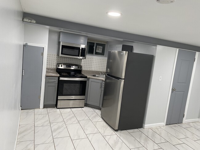 Photo - 312 S Spring St