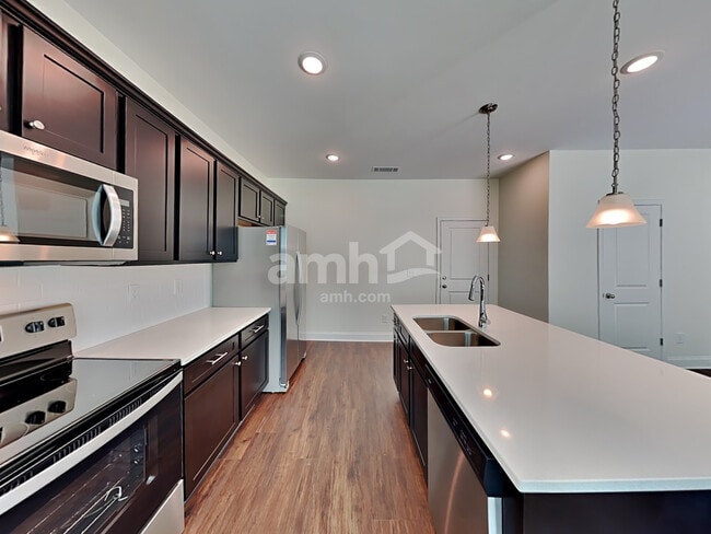 Photo - 3830 Chivalry Dr