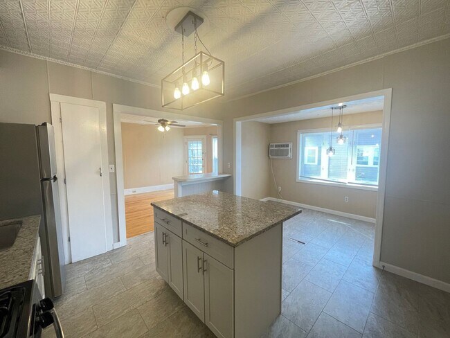 636 Summer St Unit 2