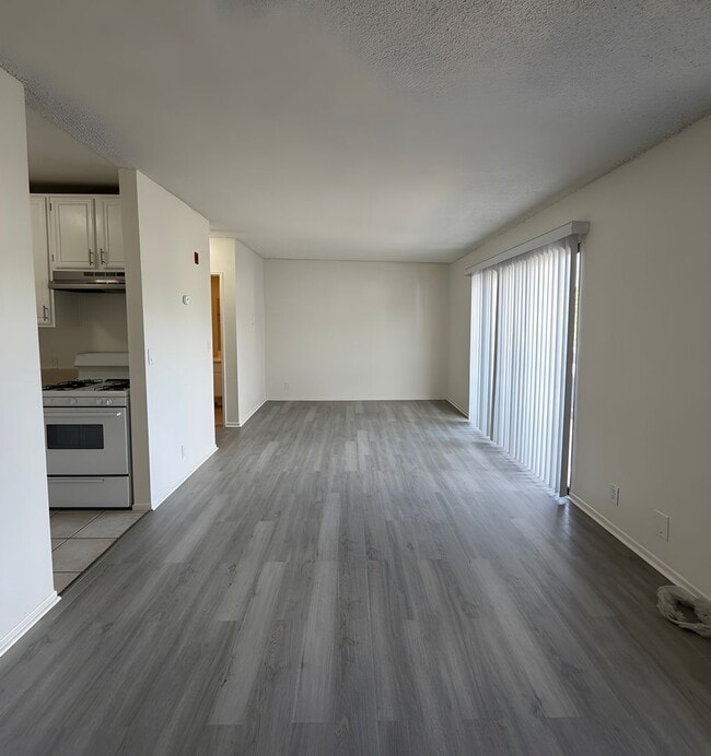 Building Photo - 9929 Sepulveda Blvd Unit 203