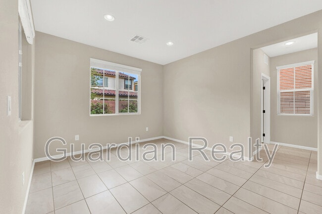 Photo - 2548 Sable Creek St