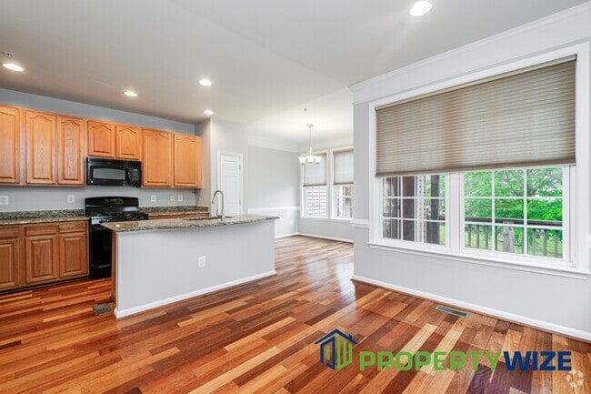 Building Photo - 11011 Chelsea Way Rental