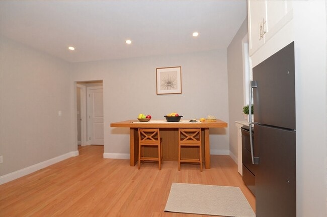 Photo - 18 Eaton Ave