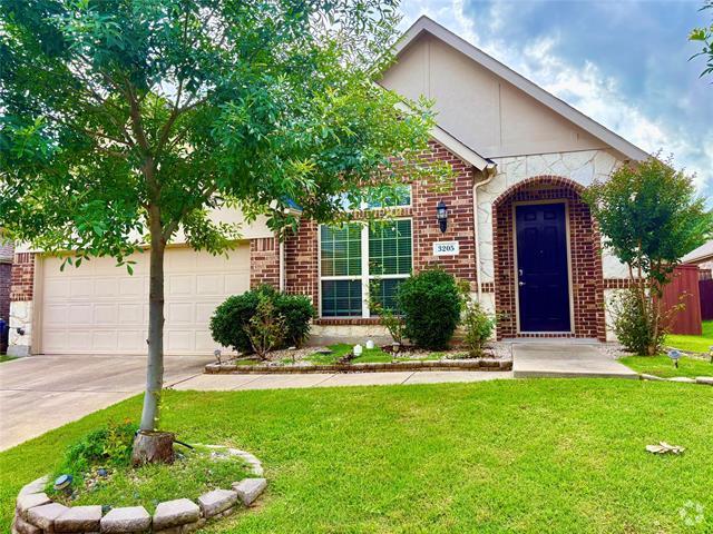 Building Photo - 3205 Ridgeway Dr Rental