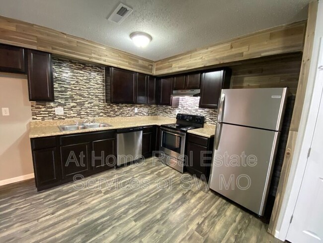 Photo - 712 E Sunshine St Condo Unit D27