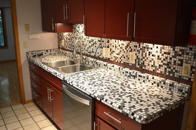 Photo - 143 Ponwood Cir Unit 143