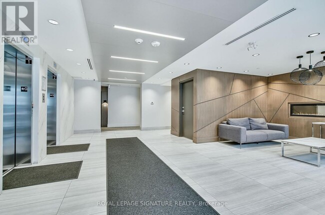 Photo - 16 Markle Cres