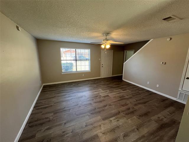 Photo - 272 Buttercup Ln