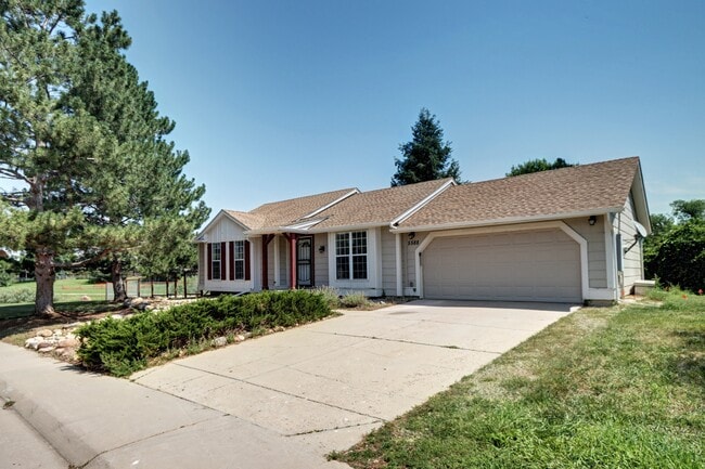 Photo - 5588 S Netherland St