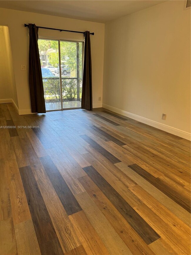 Photo - 103 Gardens Dr Unit 103