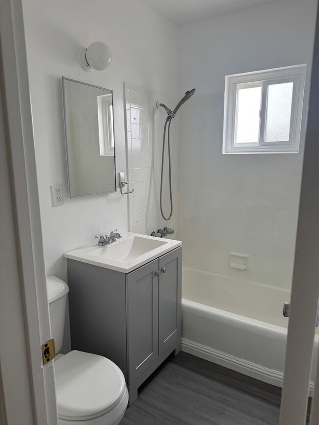 Photo - GW-840 Apartment Unit 840 G