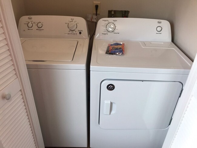 Photo - New Listing Circleville - Newly Updated 2 Bedroom Duplex