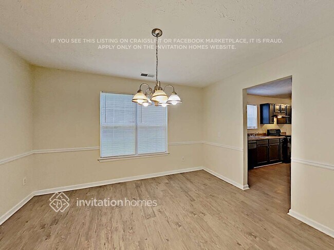 Photo - 2802 Crestworth Ln