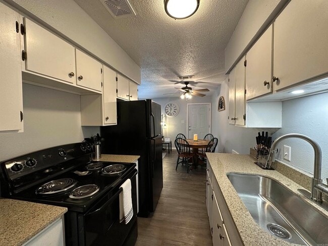 Photo - 3801 Elizabeth St