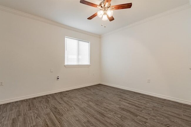 Photo - 319 E Edwards St Unit 8