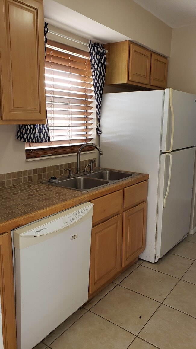 Photo - 23 Ocean Breeze Cir