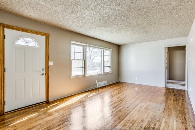 Photo - Charming 3 Bedroom Rental in Wichita with ...