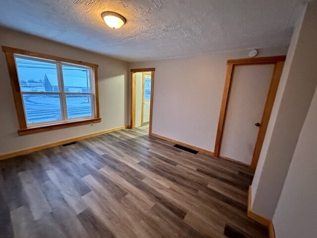 Photo - 981 Callbeck St