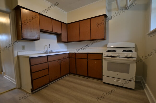 Photo - 213 N Hickory St Unidad BS