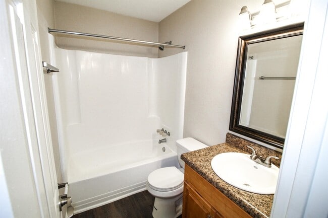 Photo - 431 Fair Rd