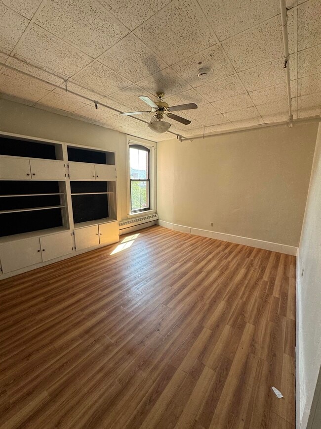 Building Photo - 1-3 Central Square Unit 208